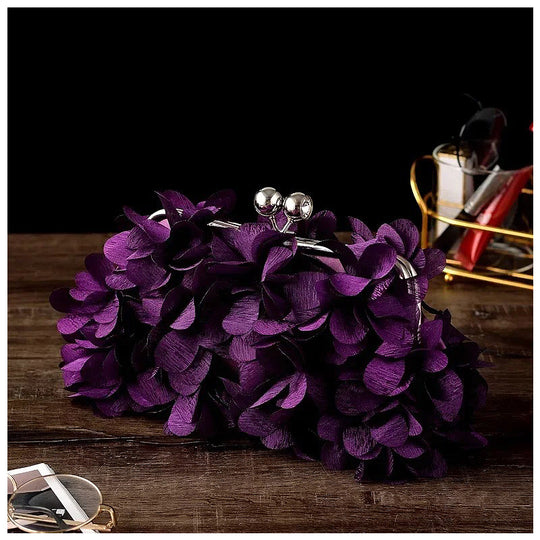 The Amalia Clutch
