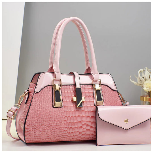 The Elizabeth Handbag