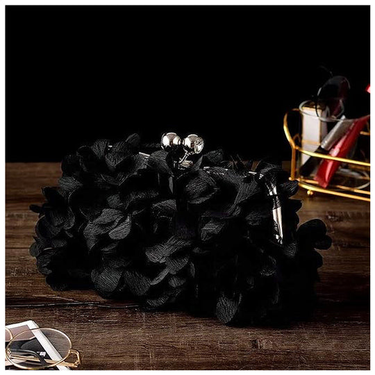 The Amalia Clutch