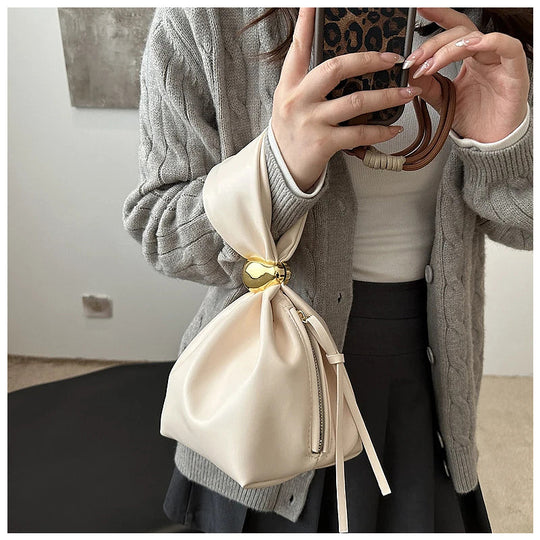 The Stelle Handbag