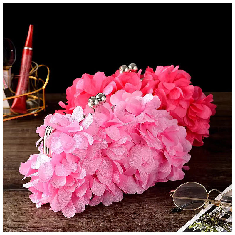 The Amalia Clutch